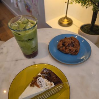 Cafe de Lyon - Desserts Near Me - Leonia, New Jersey