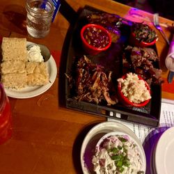 The Desoto Grill - Sampler platter