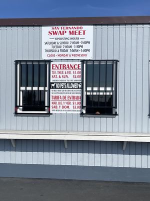 San Fernando Swap Meet by null