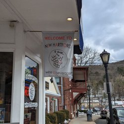 New Hartford Wine & Beverage