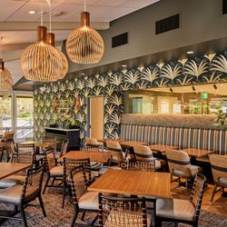 Sand Hill Sundeck - Sand Hill Sundeck indoor dining room