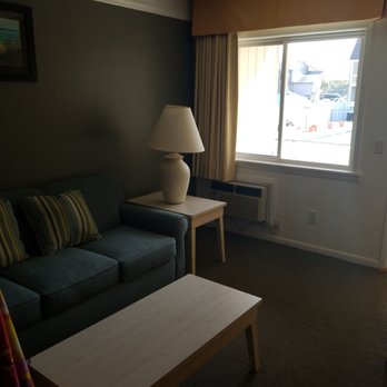 Royal Atlantic Beach Resort - Living room - Hotels Near Me - Montauk, New York Royal Atlantic Beach Resort - Living room - Hotels Near Me - Montauk, New York