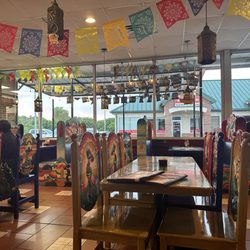 Don Jose's Mexican Grill - Decor inside