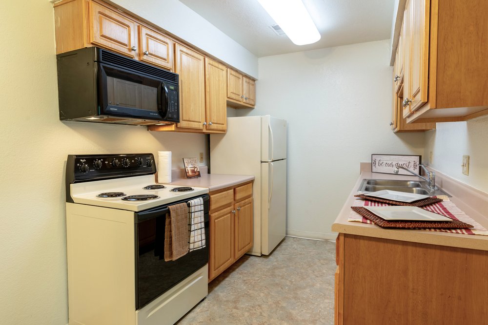 LAKEWOOD APARTMENTS Updated September 2024 5731 Ridgeway Dr, Haslett, Michigan Apartments