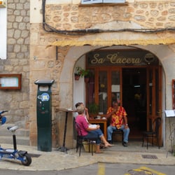 Sa Cacera - Enjoy some coffee!