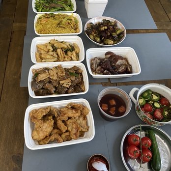 Golden Z - Beef w Chinese broccoli, Singapore, salt pepper squid, stewed lamb, Peking pork chops - Chinese Near Me - Brooklyn, New York