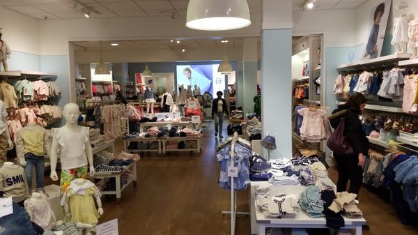 baby gap store