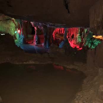 Grand Caverns - Historical Tours Near Me - Grottoes, Virginia