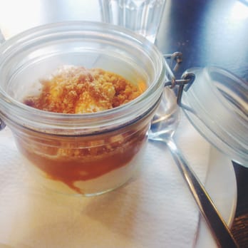L'Arbousier - Faisselle + confiture de lait + crumble - French Near Me - Bordeaux, 33