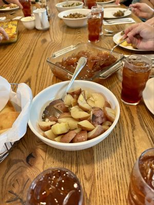 Miss Mary Bobo's Restaurant by null