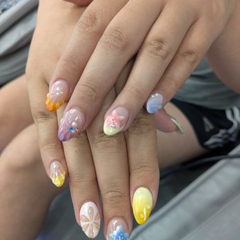 Queen Nails - Nail Salons Near Me - Lumberton, North Carolina