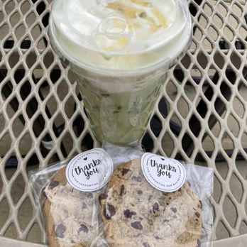 Good News Brewing - Hailey's Choice- Iced Macha with coconut - Coffee & Tea Near Me - Columbia, Mississippi Good News Brewing - Hailey's Choice- Iced Macha with coconut - Coffee & Tea Near Me - Columbia, Mississippi