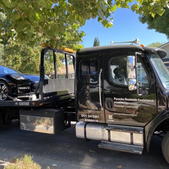 Porsche Livermore - Vehicle pickup w/ Porsche Livermore Tow Truck - Car Dealers Near Me - Livermore, California Porsche Livermore - Vehicle pickup w/ Porsche Livermore Tow Truck - Car Dealers Near Me - Livermore, California