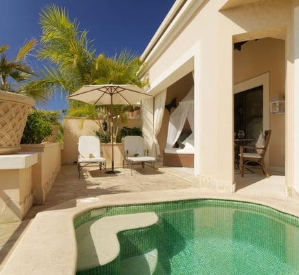 Hotel Royal Garden Villas by null