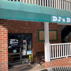 DJ’s Dive - Outside