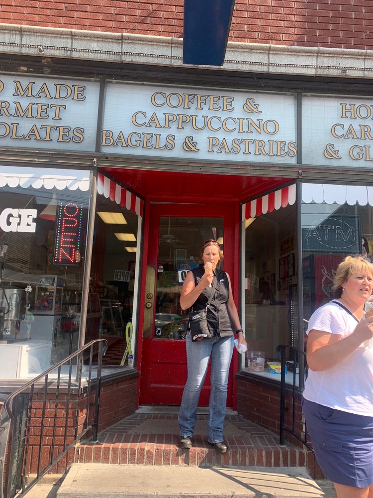 LI’L RIVER FUDGE SHOP 073 Updated September 2024 15 Photos & 12 Reviews 24A James Street