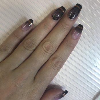 Nail Bawse - snake skin and ombré - Nail Technicians Near Me
