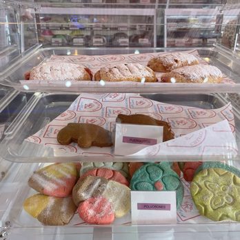 Cielito Rosa Bakery & Cafe - Bakeries Near Me - Mesa, Arizona
