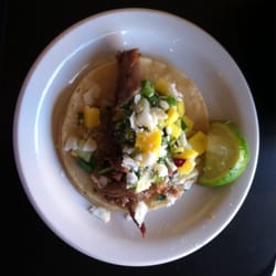 Uno Mas Taqueria y Cantina - Duck confit street taco