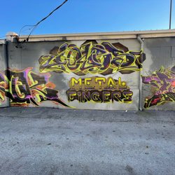 Metal Fingers Krew Mural
