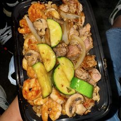 Bachi Yaki - Shrimp and steak fried rice