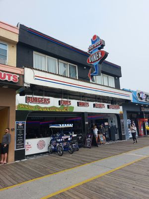 Doo Wop Diner by null