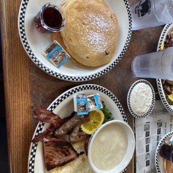 Black Bear Diner Katy - The GRIZZ (1520 cals.) - Diners Near Me - Katy, Texas Black Bear Diner Katy - The GRIZZ (1520 cals.) - Diners Near Me - Katy, Texas