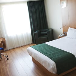 Ramada Encore Bournemouth - Double Room