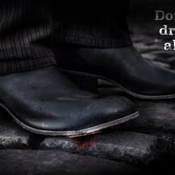 Peek Tours Sydney - "Don't drink alone" - The Rocks Pub Walk