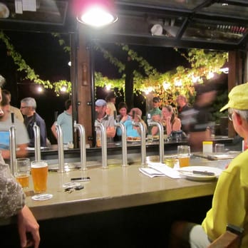 10 Barrel Brewing - West Side Bend - bar from inside - Brewpubs Near Me - Bend, Oregon