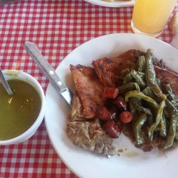 Italo-Mexicano - Delicioso plato de carnes asadas incluidas en el bufette