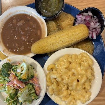 Ramsey’s Diner - Masterson Station - Vegetable plate with pinto beans & corn sticks with onions & relish, Fried Green Tomatoes, macaroni & cheese, and broccoli salad. - Bars Near Me - Lexington, Kentucky Ramsey’s Diner - Masterson Station - Vegetable plate with pinto beans & corn sticks with onions & relish, Fried Green Tomatoes, macaroni & cheese, and broccoli salad. - Bars Near Me - Lexington, Kentucky