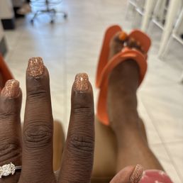 Inside Vernis Sage nail salon, Inside Vernis Sage nail salon,