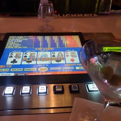 4949 Lounge - So close