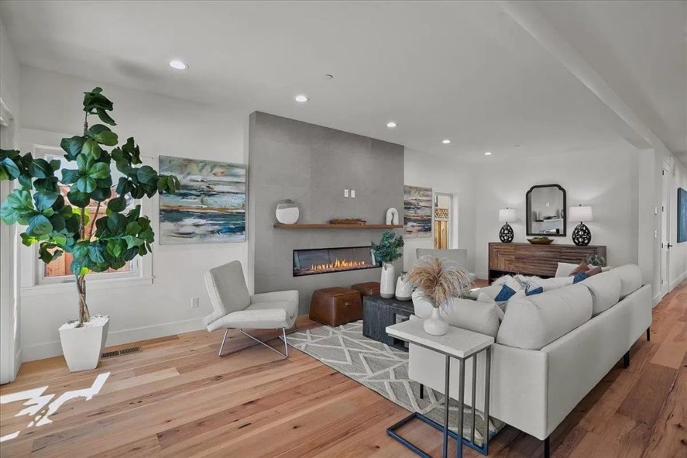 Slide of Urban Builders & Remodeling