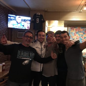 Crust Brick Oven Pizzeria - Pizza Near Me - Bryn Mawr, Pennsylvania