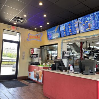Sonic Drive-In - Dining room with refill station. - Burgers Near Me - Lexington, Kentucky