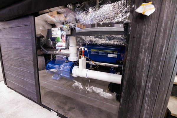 Artesian Spas by null