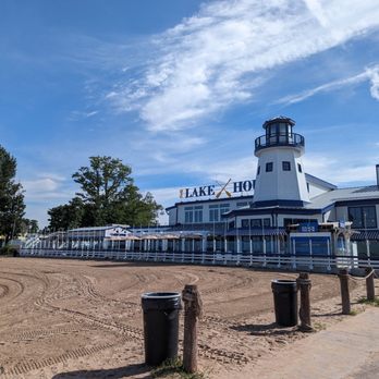 The Lake House at Sylvan Beach - Lake house view - Casinos Near Me - Sylvan Beach, New York The Lake House at Sylvan Beach - Lake house view - Casinos Near Me - Sylvan Beach, New York