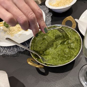 Himalayan Corner - Chicken Kadai (Spinach Sauce) - Indian Near Me - Richardson, Texas