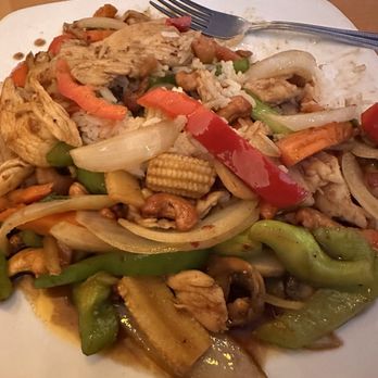 CT Bistro - B8. Cashew Delight - Vietnamese Near Me - Portland, Oregon