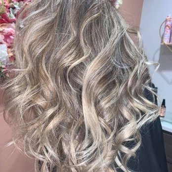 Salon Mystique - After: Highlights, new color, cut, style and professional products - Blow Dry/Out Services Near Me - Austin, Texas Salon Mystique - After: Highlights, new color, cut, style and professional products - Blow Dry/Out Services Near Me - Austin, Texas