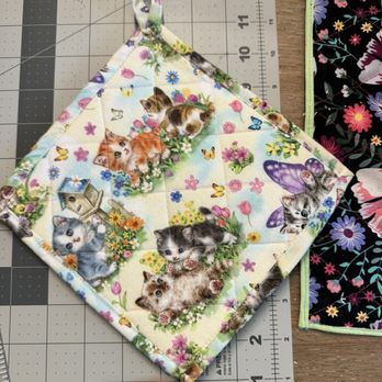 Hobby Lobby - Cute kitten fabric - Arts & Crafts Near Me - Elk Grove, California