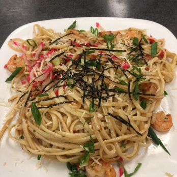 Nori's Saimin & Snacks - Garlic fried shrimp saimen - Japanese Near Me - Hilo, Hawaii