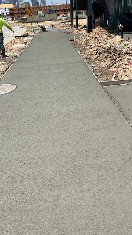 Slide of LM General Contractors