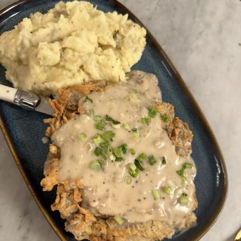 Hildee's - Chicken Fried Bison and fresh mashed potatoes - Desserts Near Me - Wimberley, Texas