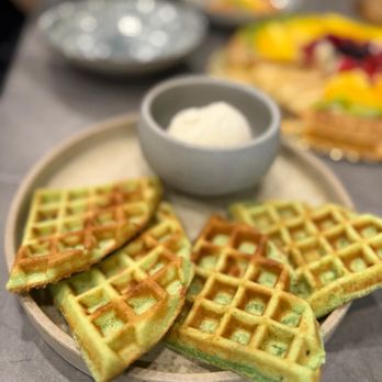 Bacogai - Pandan Waffle with Ice Cream - Hot Pot Near Me - Alameda, California