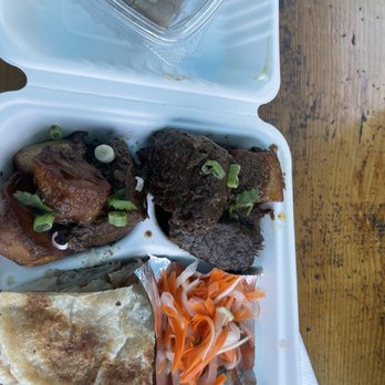 Burmese Delight - 6. Beef & Potato Curry with Paratha (Indian Flatbread) - Food Trucks Near Me - Portland, Oregon Burmese Delight - 6. Beef & Potato Curry with Paratha (Indian Flatbread) - Food Trucks Near Me - Portland, Oregon