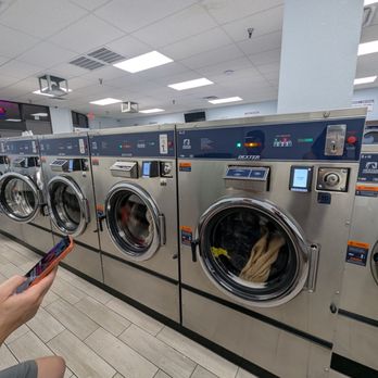 Desert Oasis Laundromat - Laundromat Near Me - Las Vegas, Nevada Desert Oasis Laundromat - Laundromat Near Me - Las Vegas, Nevada