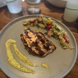 Salmon w/couscous